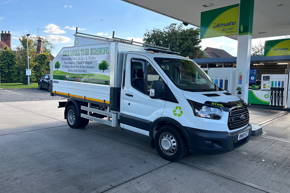 Welcome to Oakleaf Landscaping